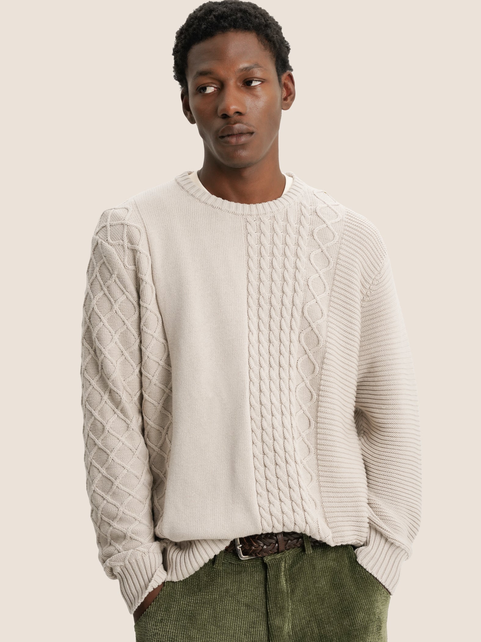 BEIGE KNITTED SWEATER