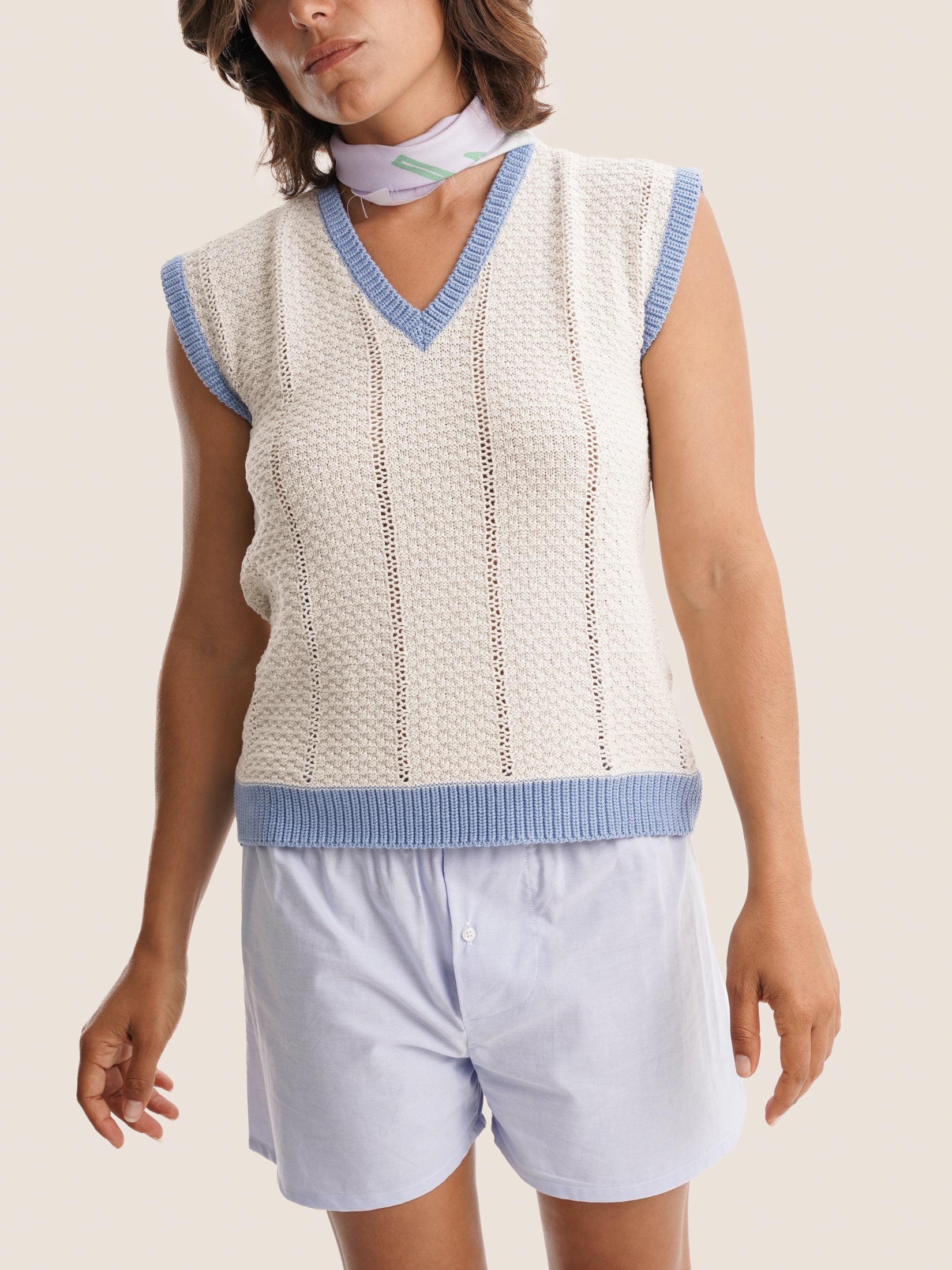 BLUE & BEIGE KNITTED VEST